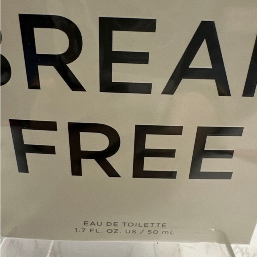 American Eagle Break Free Cologne SEALED - Picture 3 of 5